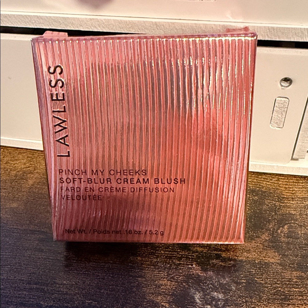 LAWLESS Pinch My Cheeks Soft-Blur Cream Blush - Soft Pink